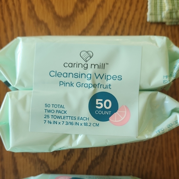 Cleansing Wipes - Pink Grapefruit - Picture 2 of 2